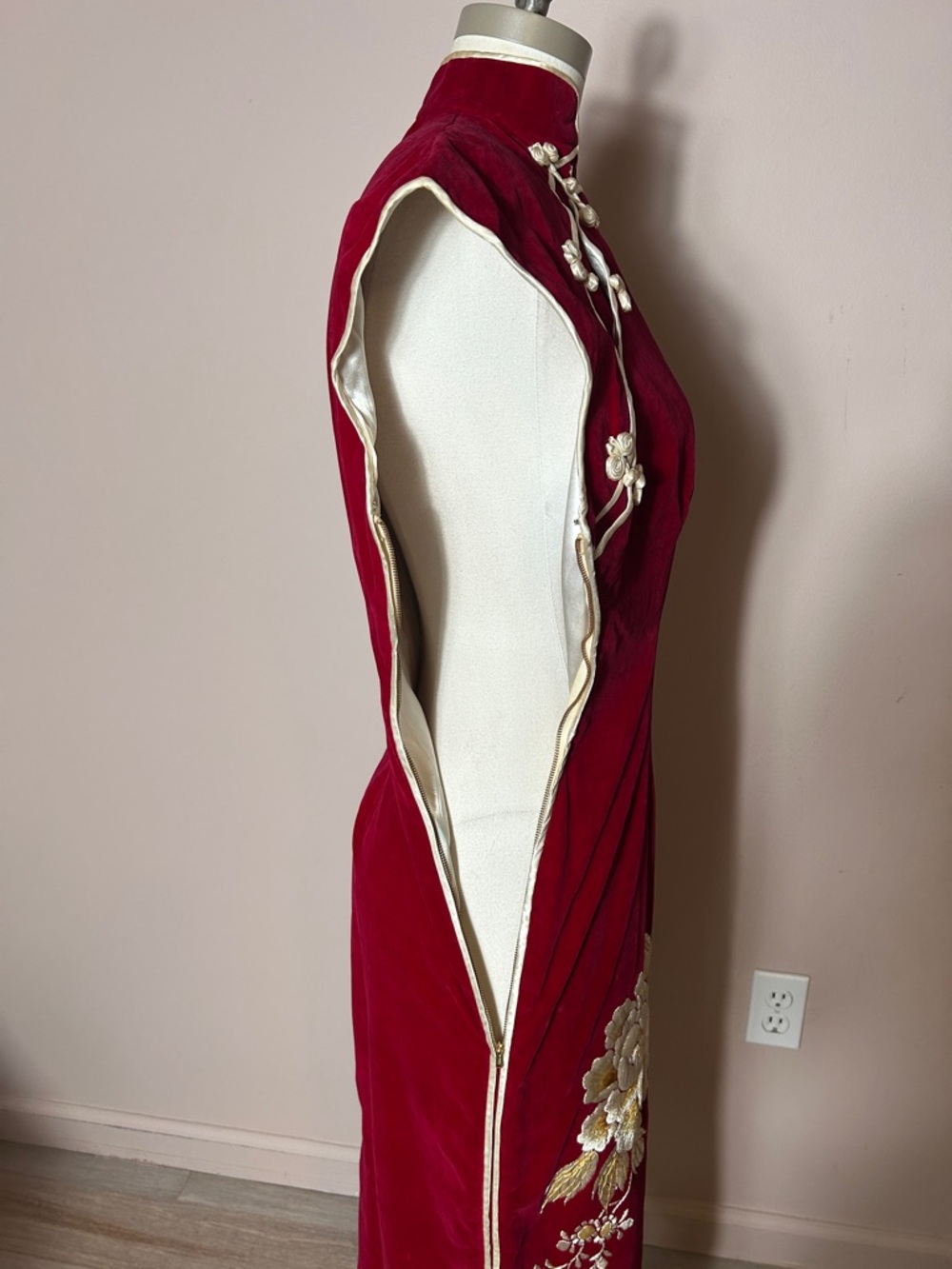 Classic Red Velvet Cheongsam Dress with Embroidered Floral Detail in gold Asian - Picture 12 of 17
